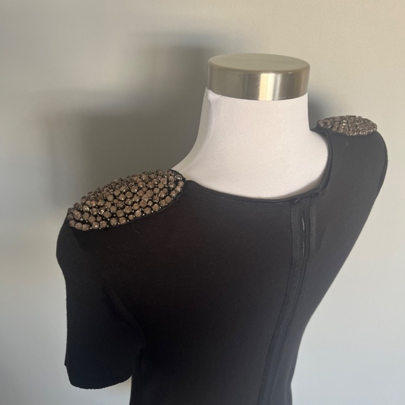 Alice Olivia Stacey Bendet Embellish Patched Shoulder Jeweled Cocktail Tee Top - Picture 9 of 15